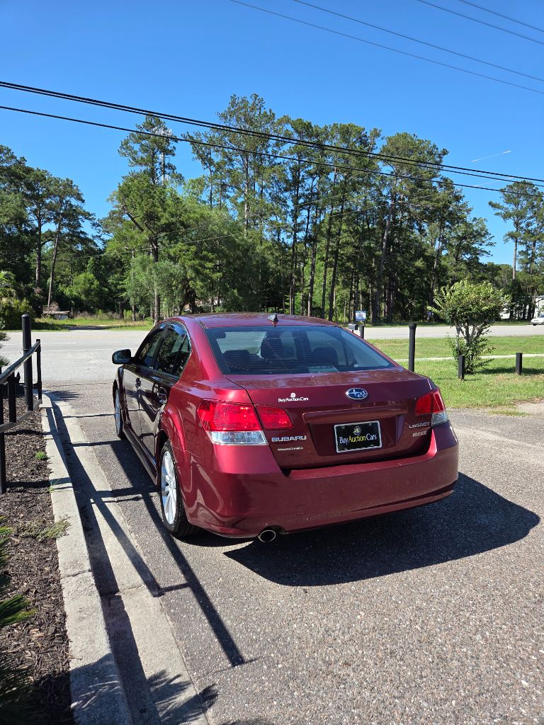 2011 Subaru Legacy 2.5i Limited photo