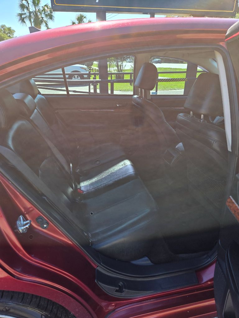 2011 Subaru Legacy 2.5i Limited photo