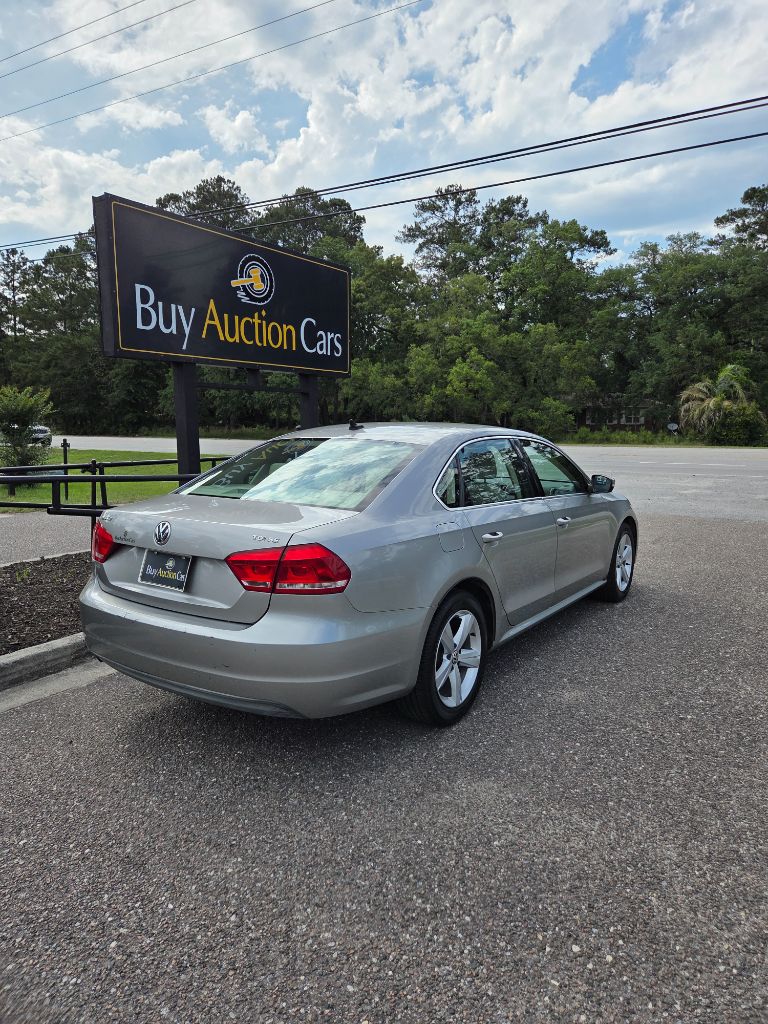 2013 Volkswagen Passat TDI SE photo