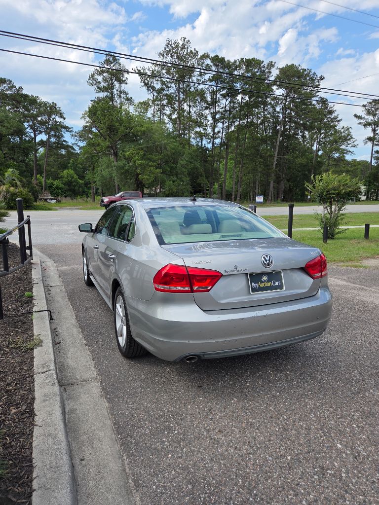 2013 Volkswagen Passat TDI SE photo