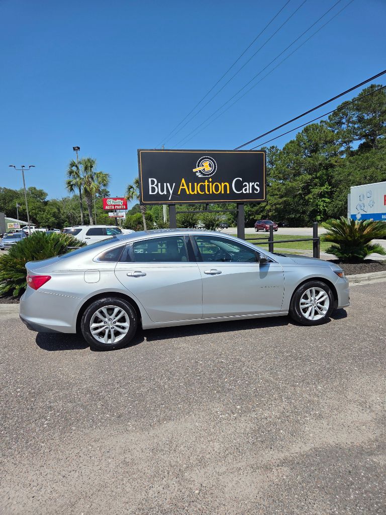 2018 Chevrolet Malibu LT photo