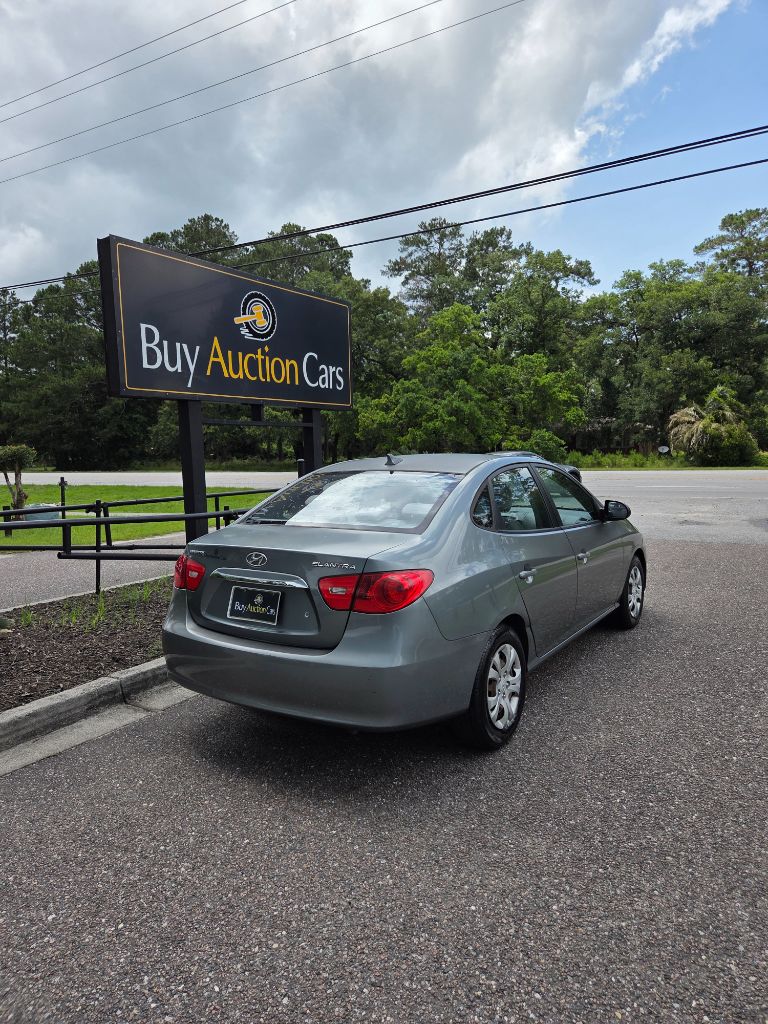 2010 Hyundai Elantra GLS photo