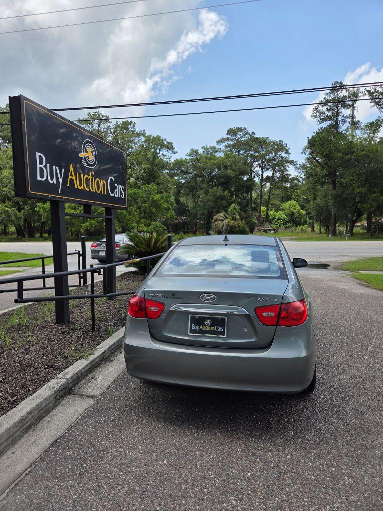 2010 Hyundai Elantra GLS photo