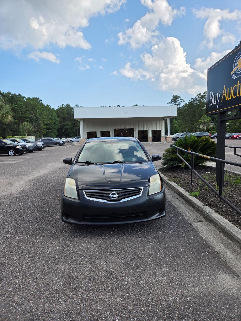 2011 Nissan Sentra 2.0 photo