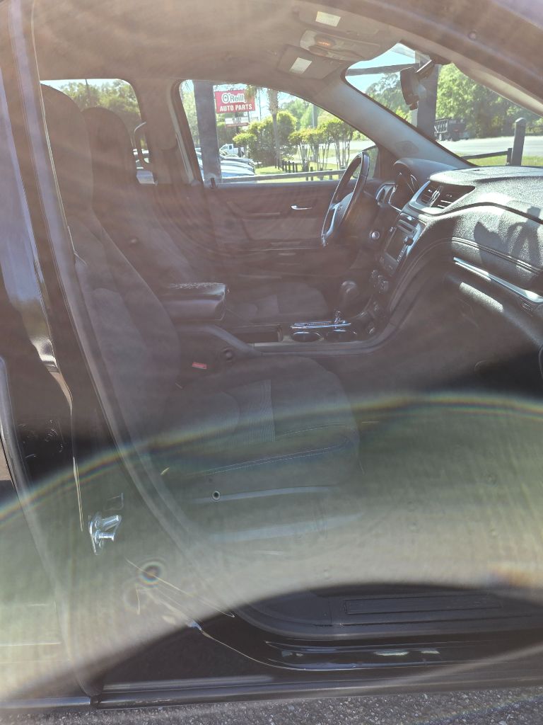 2016 Chevrolet Traverse - $3,800