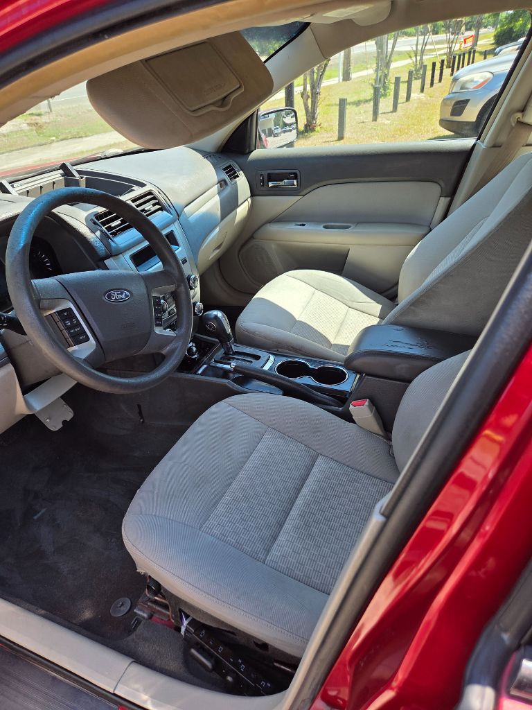 2011 Ford Fusion - $1,200