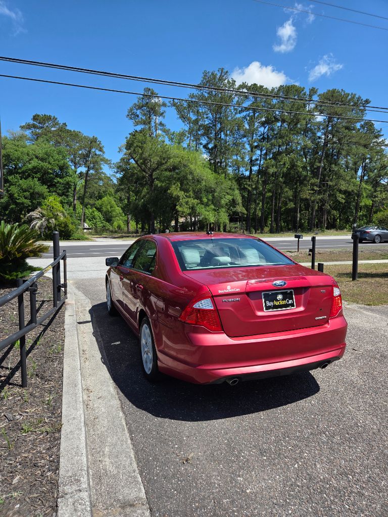2011 Ford Fusion - $1,200