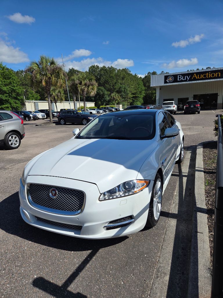 2014 Jaguar XJ - $4,800