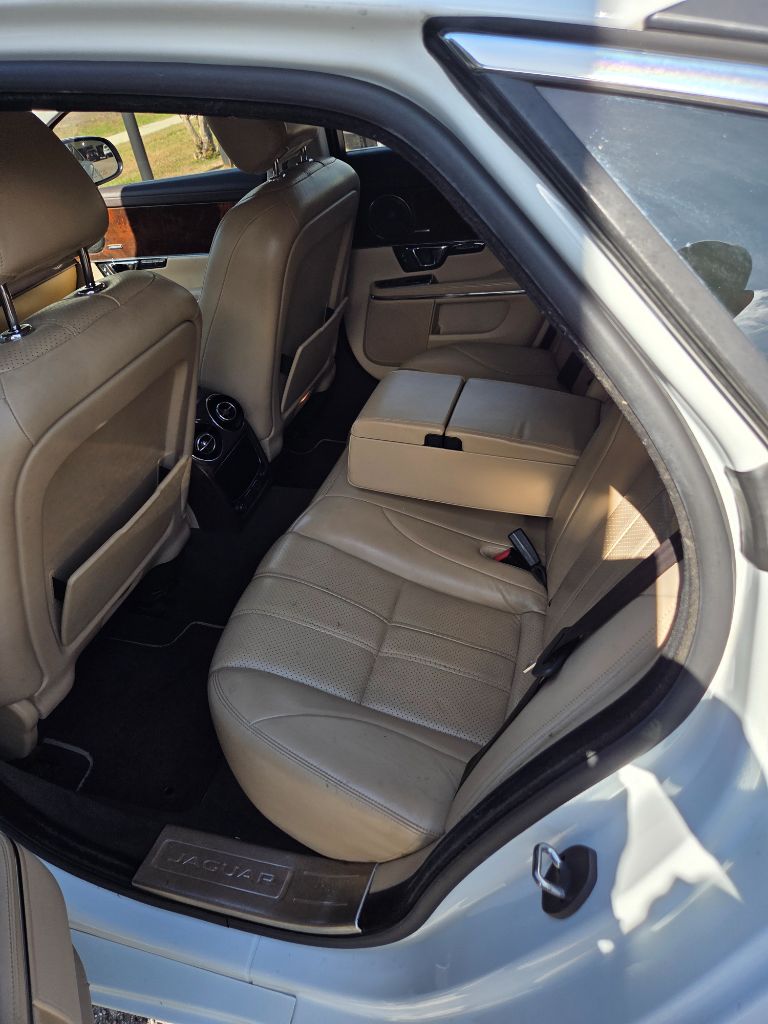 2014 Jaguar XJ - $4,800