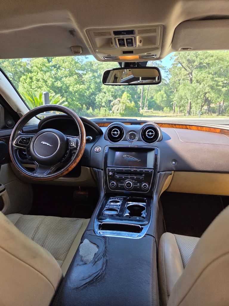 2014 Jaguar XJ - $4,800