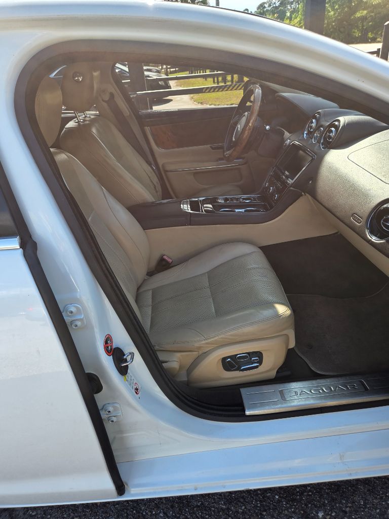 2014 Jaguar XJ - $4,800