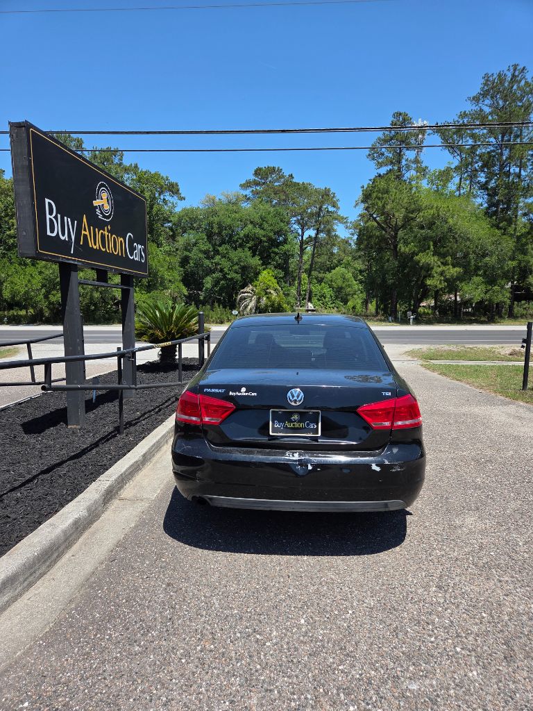 2014 Volkswagen Passat - $1,900