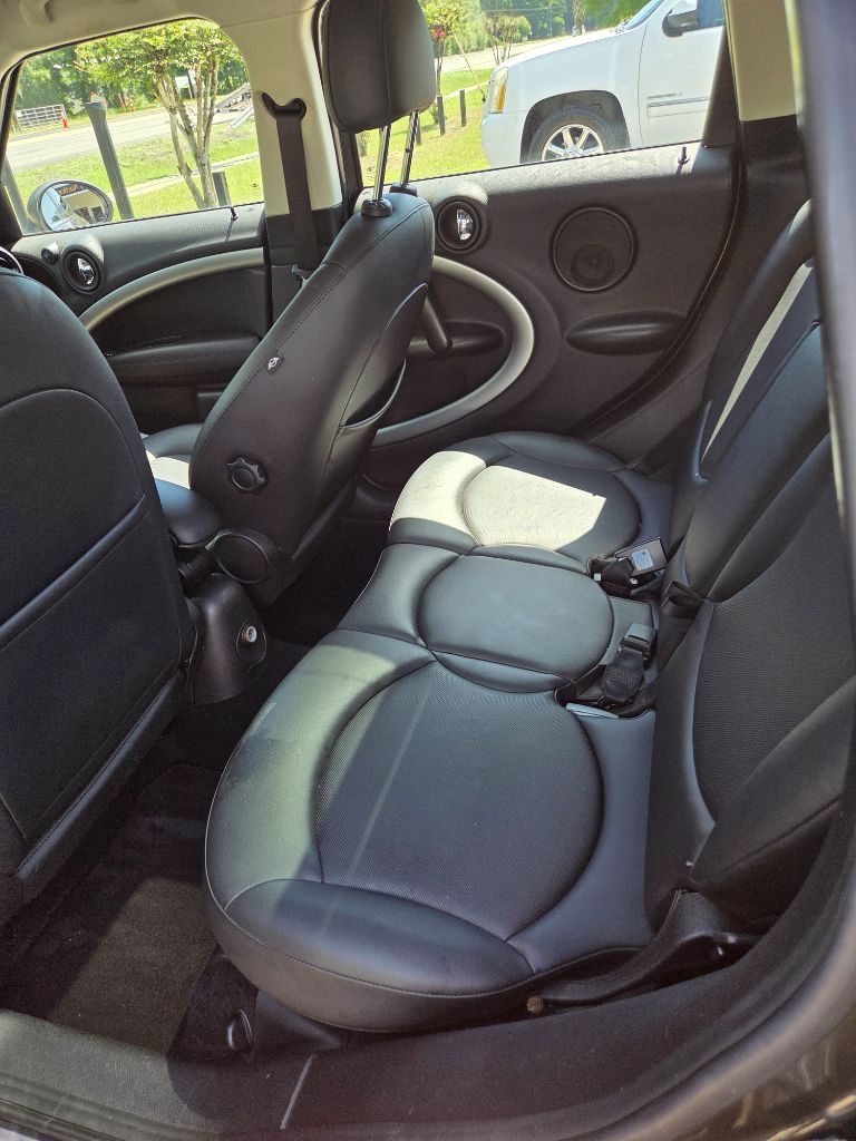 2013 MINI Countryman - $3,800