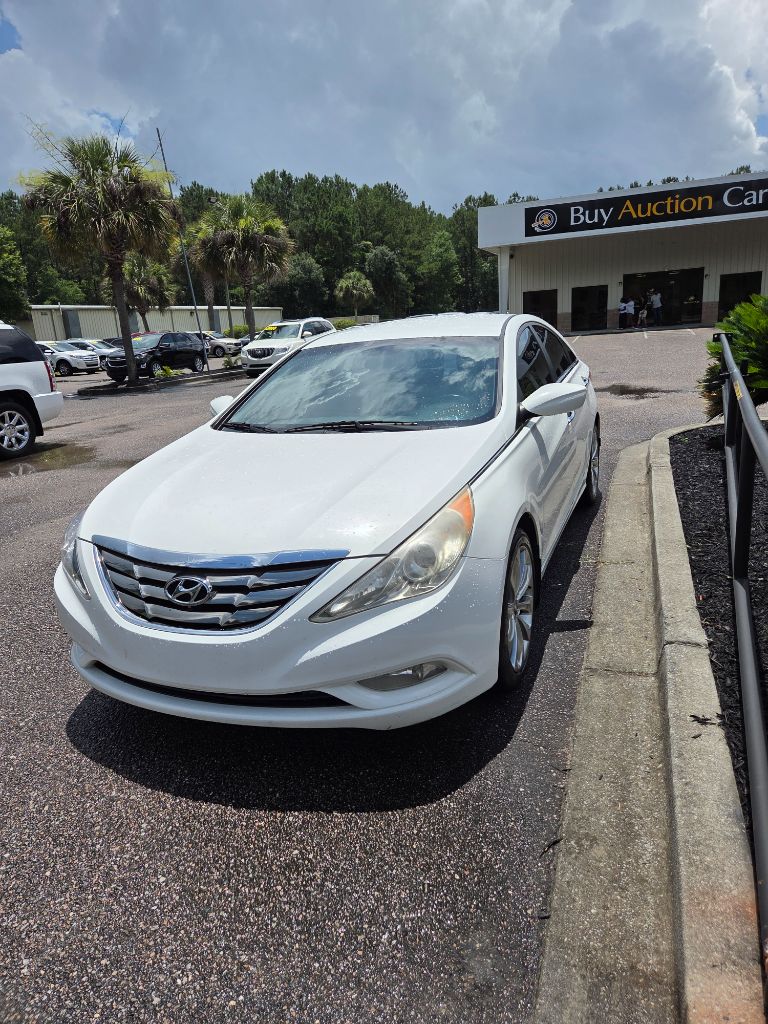 2011 Hyundai Sonata - $3,500