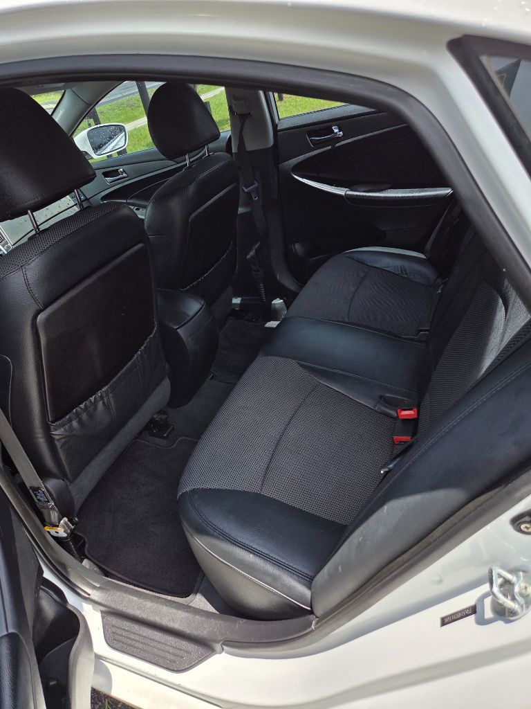 2011 Hyundai Sonata - $3,500