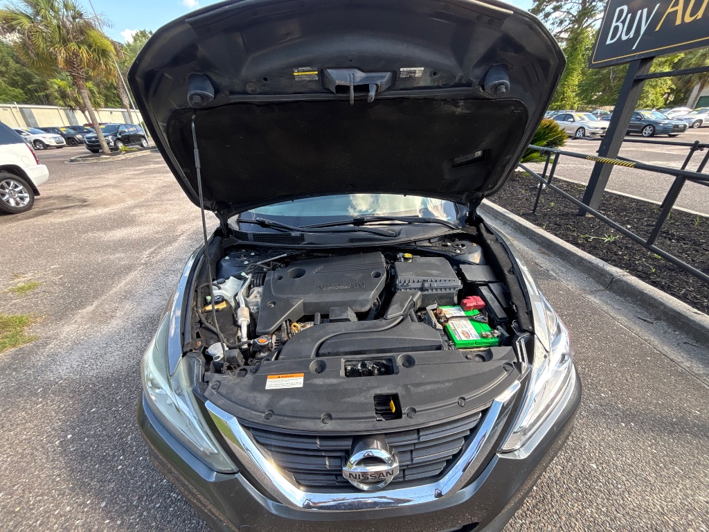 2017 Nissan Altima - $4,500