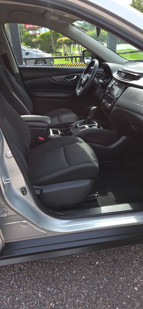 2020 Nissan Rogue - $4,600