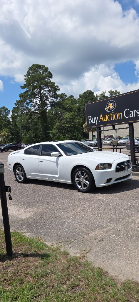 2013 Dodge Charger - $3,700