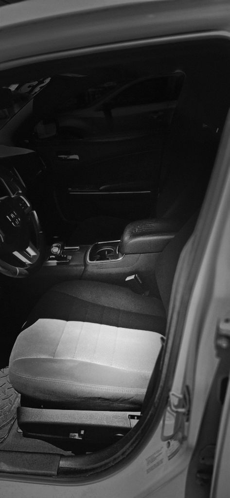 2013 Dodge Charger - $3,700