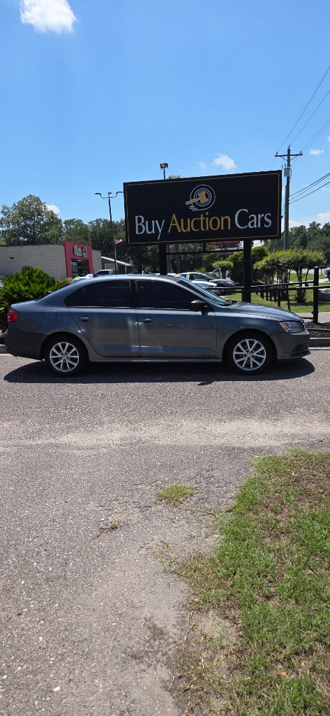2015 Volkswagen Jetta - $2,900