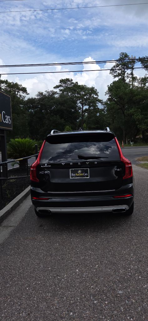 2017 Volvo XC90 - $9,500