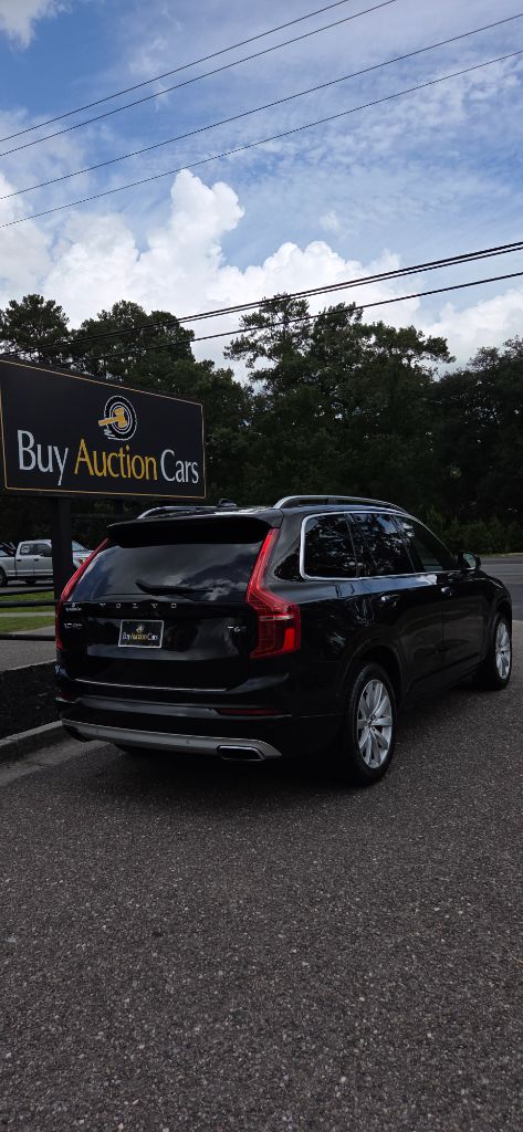 2017 Volvo XC90 - $9,500
