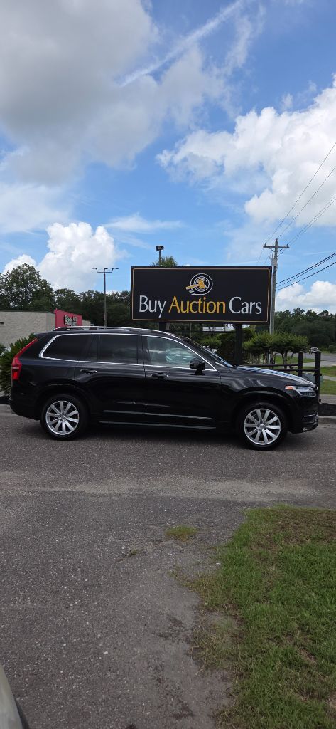 2017 Volvo XC90 - $9,500