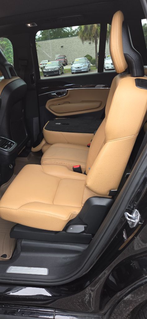 2017 Volvo XC90 - $9,500