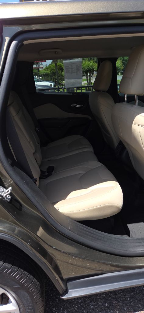2015 Jeep Cherokee - $4,700