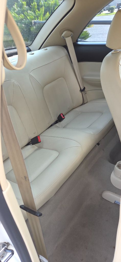 2009 Volkswagen Beetle - $2,900