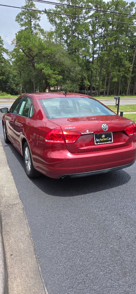 2015 Volkswagen Passat - $3,500