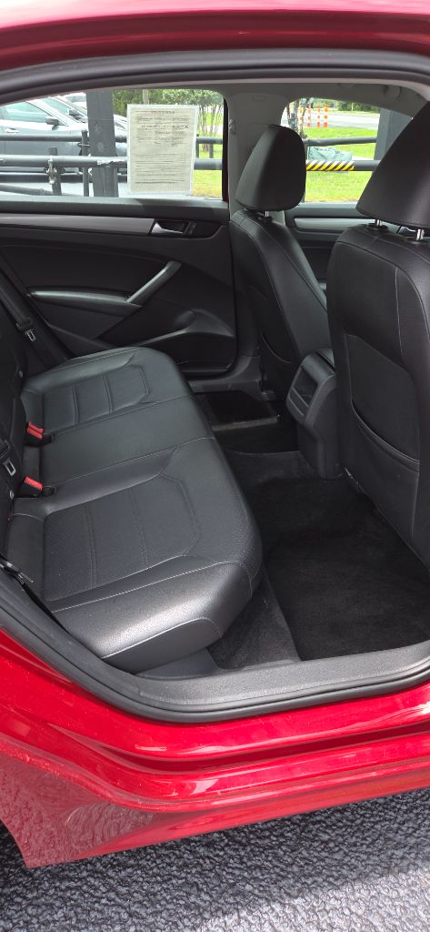 2015 Volkswagen Passat - $3,500