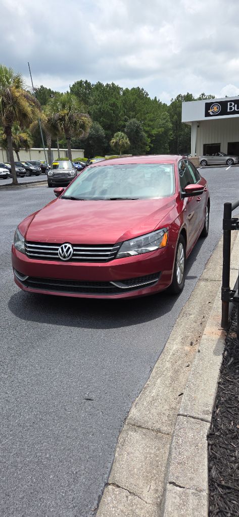 2015 Volkswagen Passat - $3,500