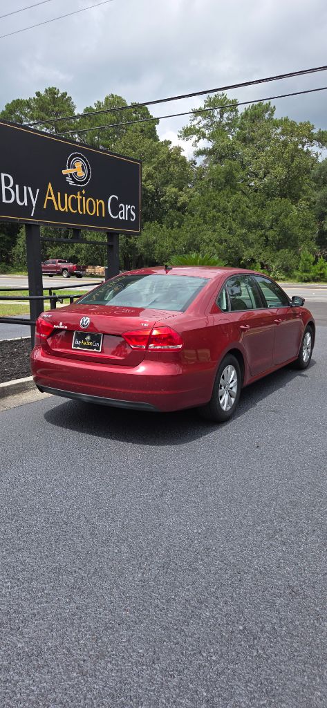 2015 Volkswagen Passat - $3,500