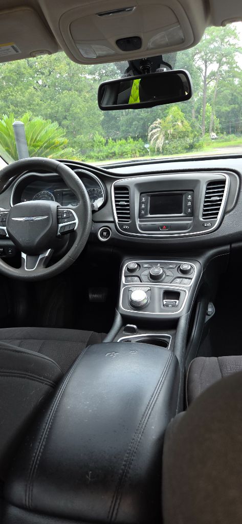 2015 Chrysler 200