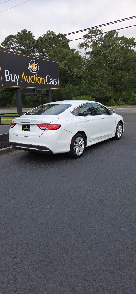 2015 Chrysler 200