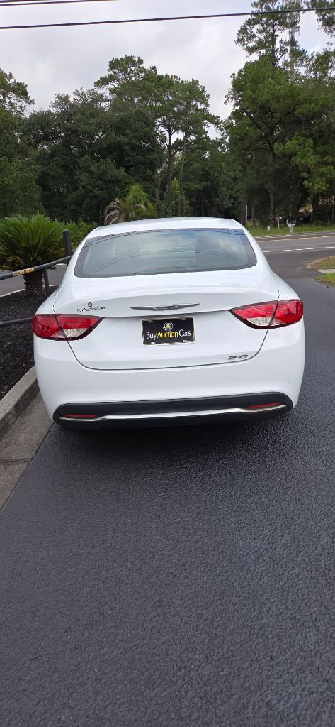 2015 Chrysler 200