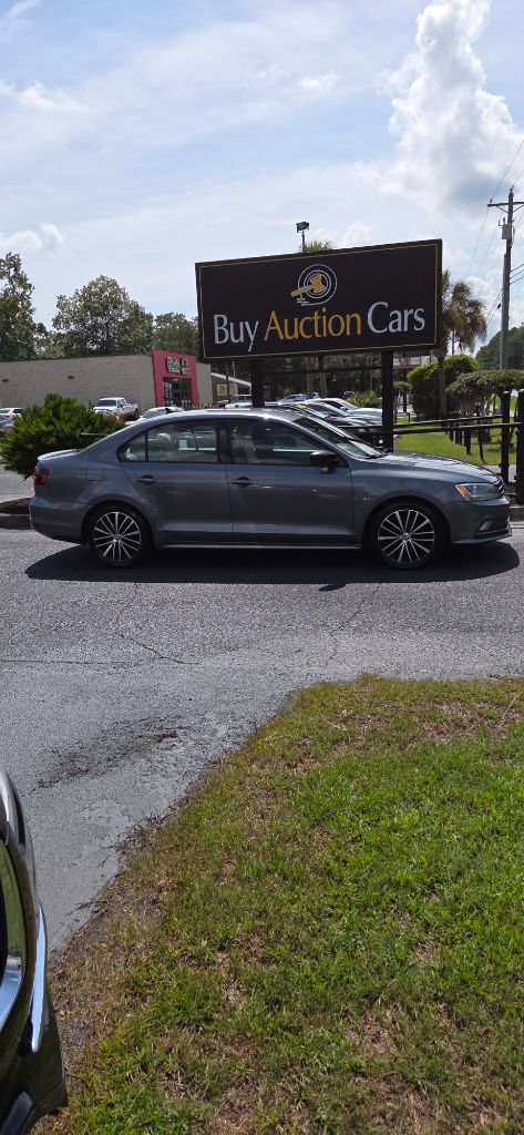 2016 Volkswagen Jetta - $3,900