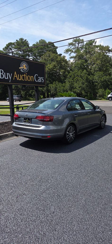 2016 Volkswagen Jetta - $3,900