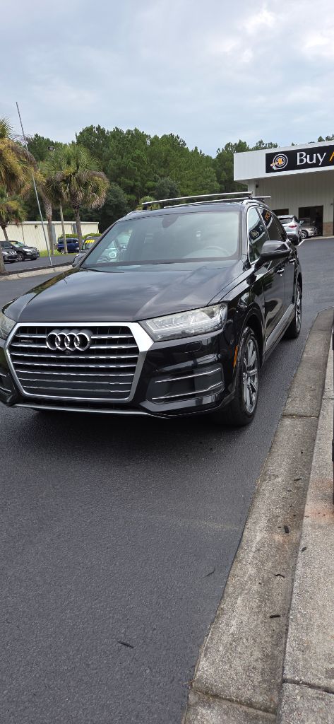 2017 Audi Q7 - $8,500