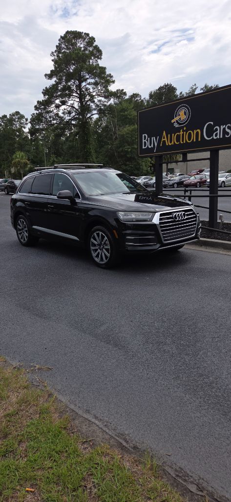 2017 Audi Q7 - $8,500