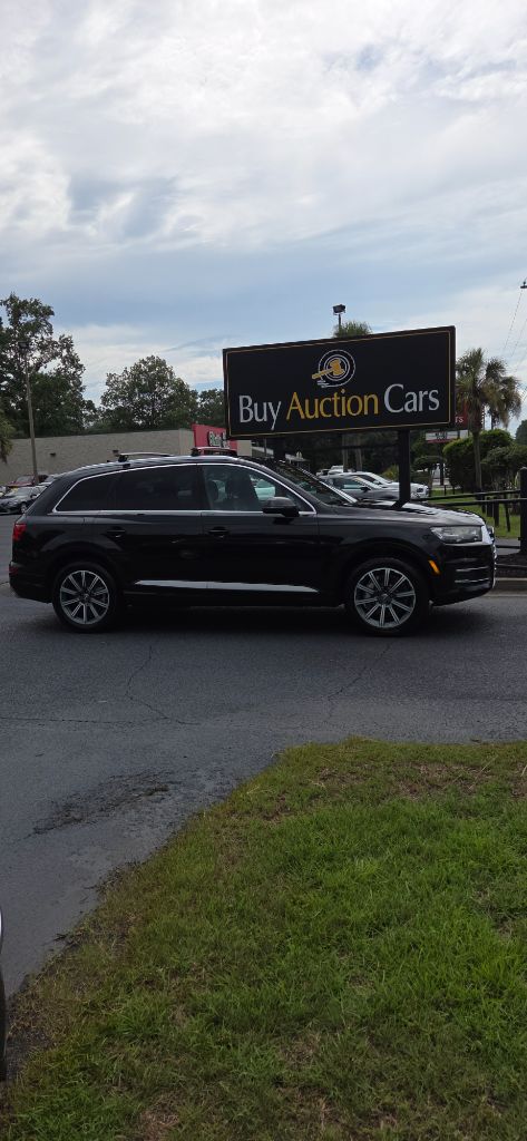2017 Audi Q7 - $8,500
