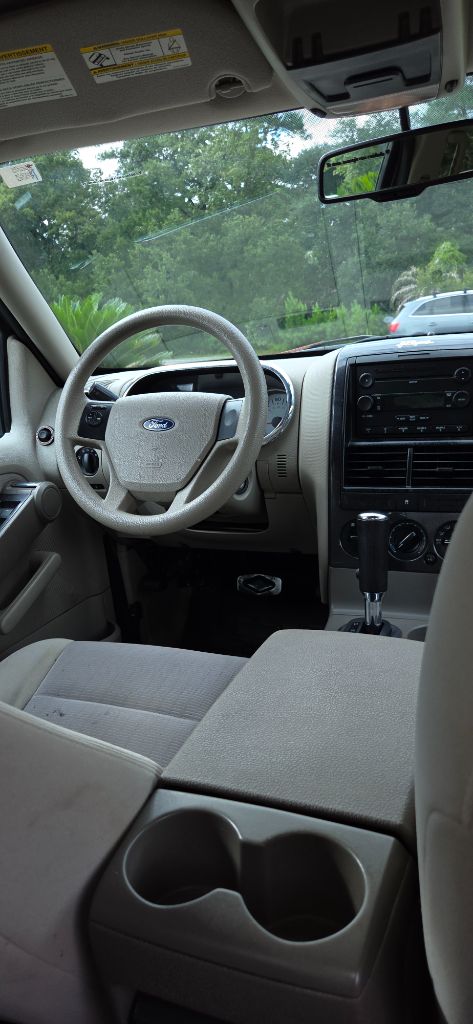 2007 Ford Explorer - $2,400