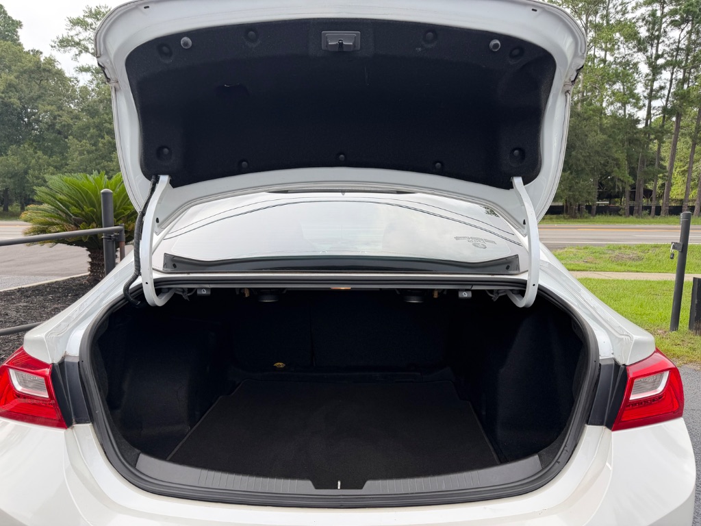 2016 Chevrolet Malibu - $4,900