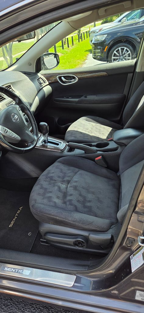 2013 Nissan Sentra - $1,900
