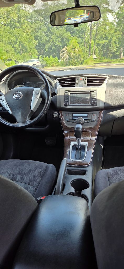2013 Nissan Sentra - $1,900
