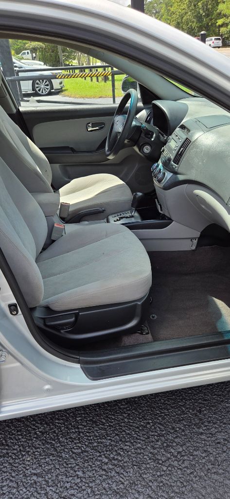 2010 Hyundai Elantra - $1,900