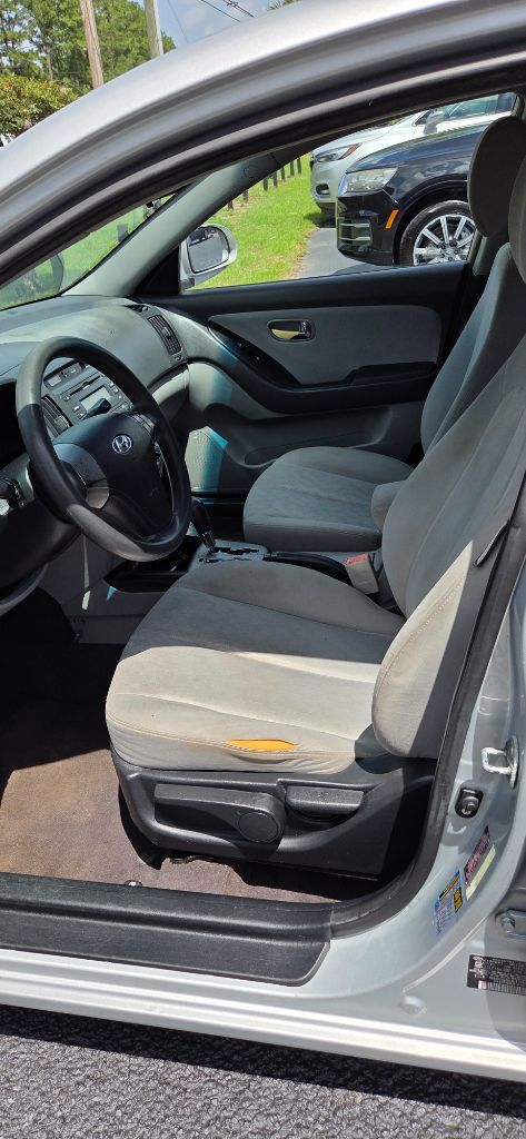 2010 Hyundai Elantra - $1,900