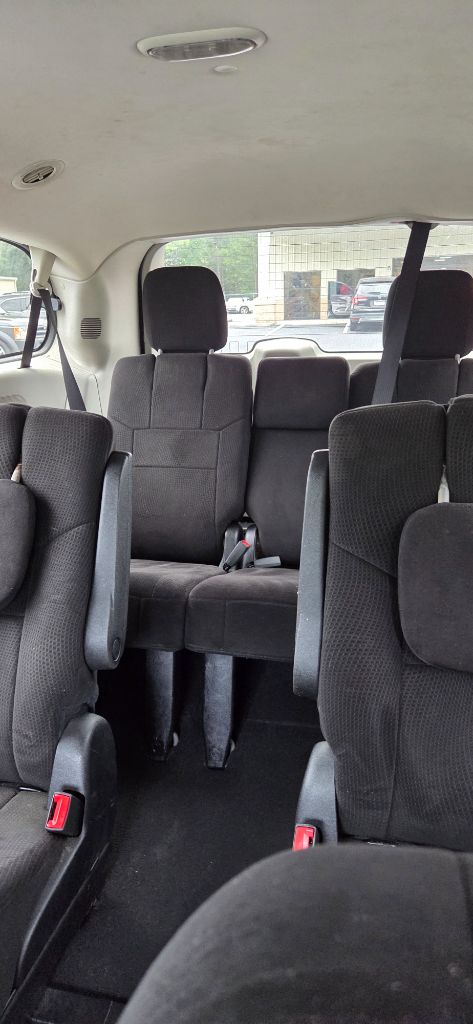 2012 Dodge Grand Caravan - $2,800