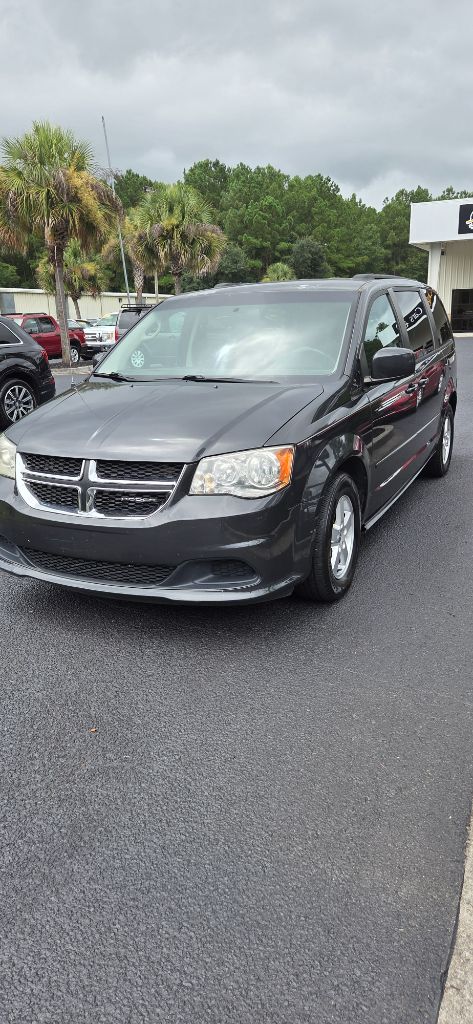 2012 Dodge Grand Caravan - $2,800